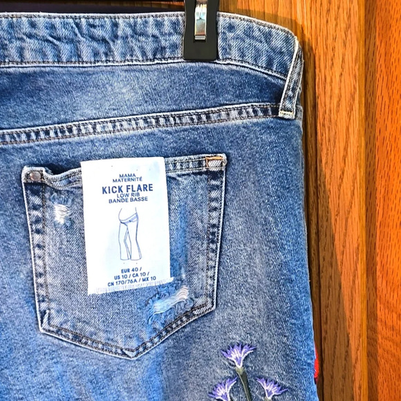 Mama Maternite Low Rib Maternity Distressed Embroidered Kick-Flare Jeans Size 10 - Picture 11 of 17
